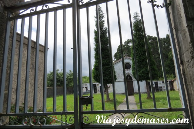 La entrada al cementerio