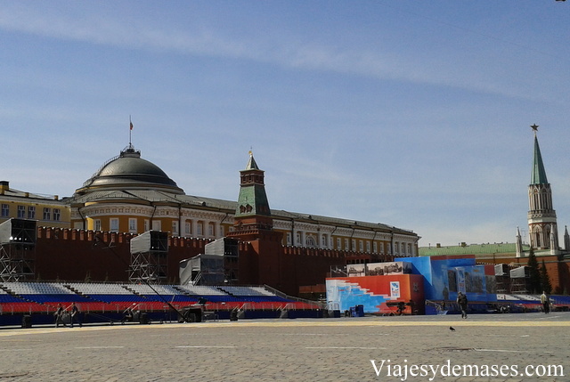 Graderías frente al escenario.