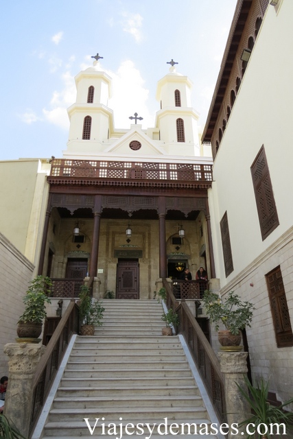 IIglesia colgante, Barrio copeo