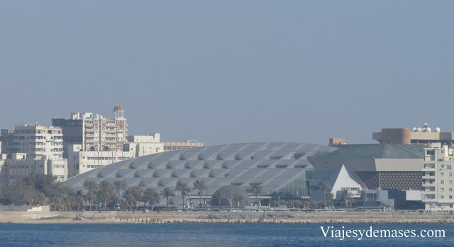 Así se ve el edificio desde la citadela.
