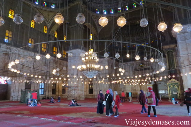 Interior de la mezquita.