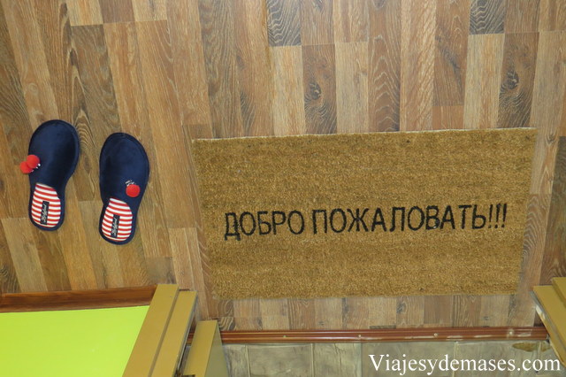 Los rusos se sacan los zapatos al entrar a sus casa.