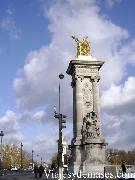 Puente Alejandro III