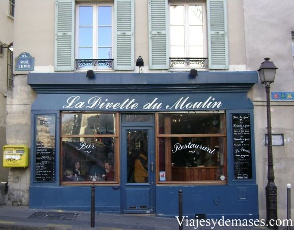 Un restaurant en Montmartre.